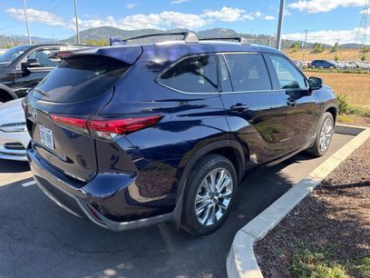 Used 2021 Toyota Highlander Limited