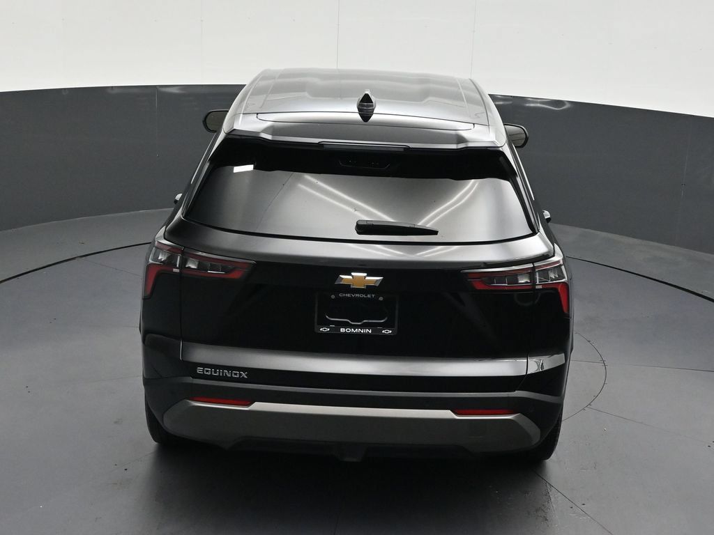 Used 2026 Chevrolet Equinox LT FWD image 18