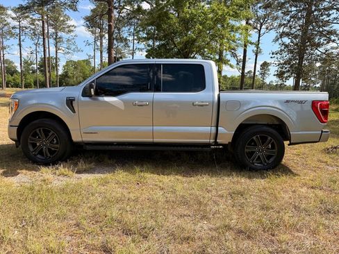 Used 2022 Ford F150 XLT w/ Equipment Group 302A High AWD/4WD image 2