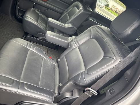 Used 2022 Lincoln Navigator Reserve AWD/4WD image 32
