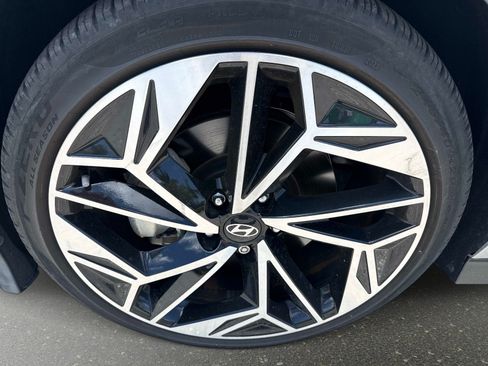 Used 2024 Hyundai Ioniq 6 SEL RWD image 2