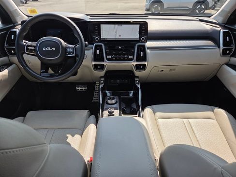Used 2023 Kia Sorento SX Prestige AWD/4WD image 12