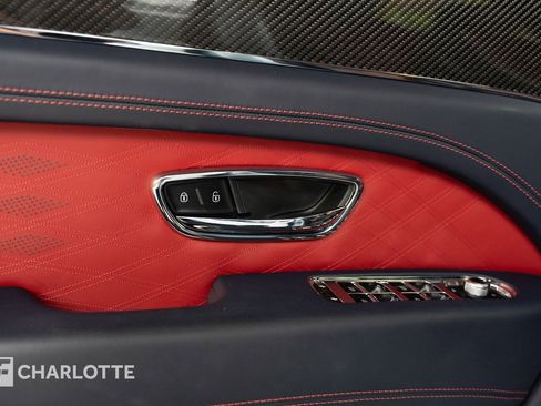 Used 2023 Bentley Bentayga Extended Wheelbase image 20