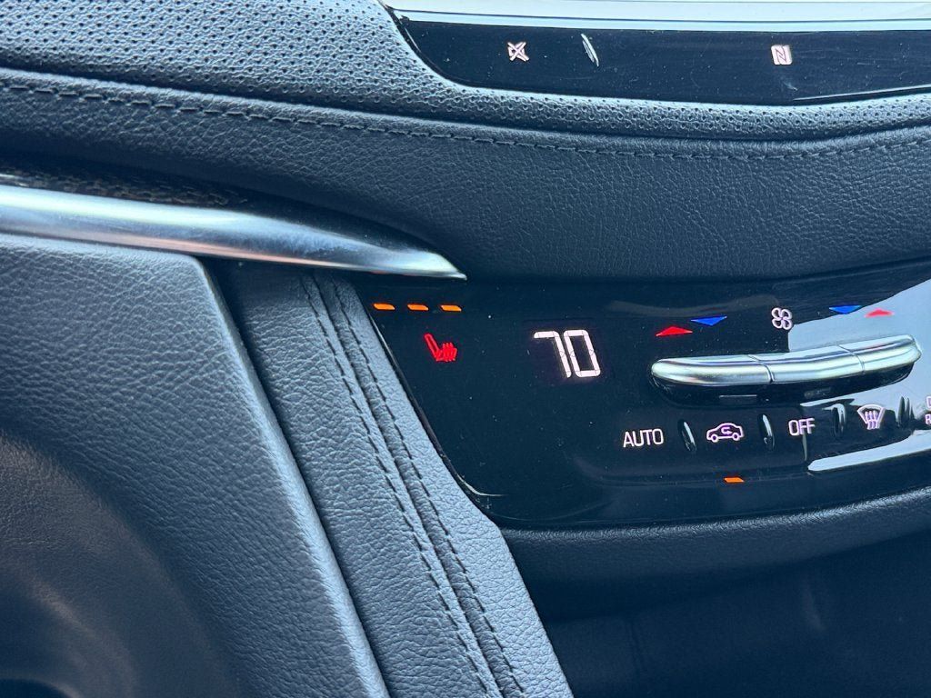 Used 2020 Cadillac XT5 Sportv AWD/4WD image 34