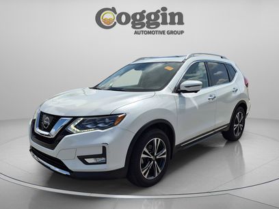 Used 2017 Nissan Rogue SL w/ SL Premium Package