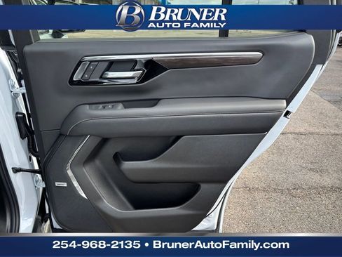 New 2026 Chevrolet Tahoe Premier image 17