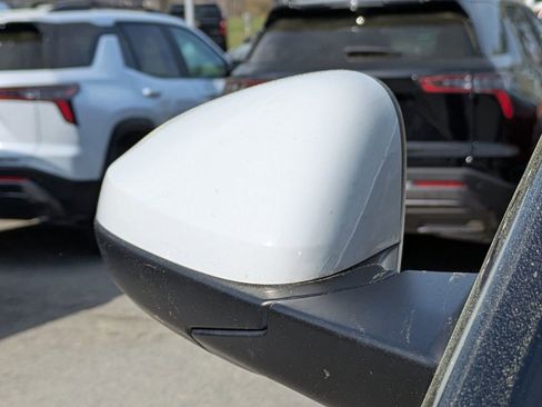 Used 2023 Chevrolet TrailBlazer LT w/ Convenience Package image 11