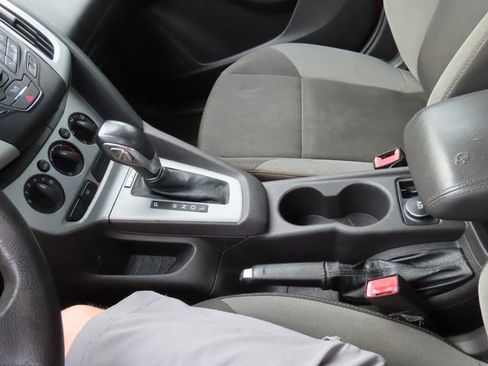 Used 2012 Ford Focus SE image 27