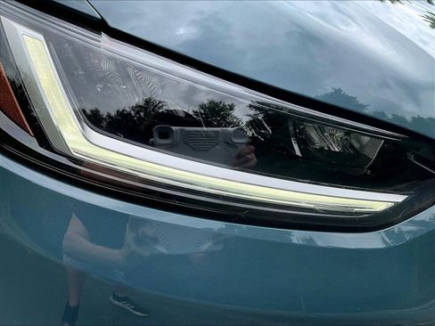Used 2025 Honda HR-V LX image 32