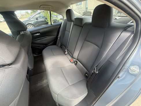 Used 2021 Toyota Corolla LE FWD image 10