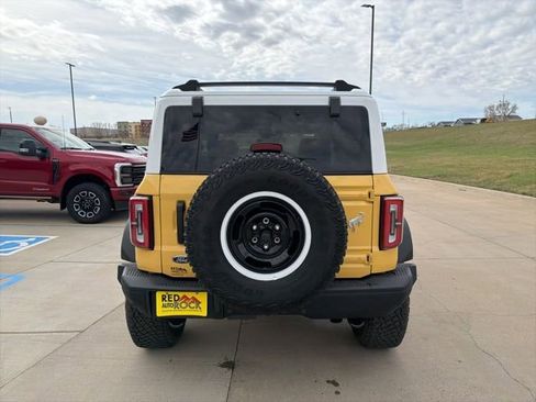 Used 2024 Ford Bronco Heritage Edition AWD/4WD image 4