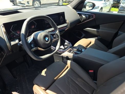 Used 2025 BMW X3 xDrive30i w/ Premium Package AWD/4WD image 11