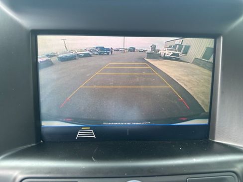 Used 2021 GMC Terrain SLE w/ Driver Convenience Package image 19