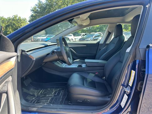 Used 2023 Tesla Model 3 Standard Range RWD image 9