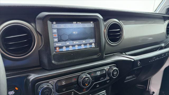 Used 2023 Jeep Wrangler Unlimited AWD/4WD image 26