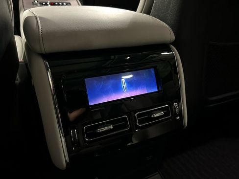Used 2026 Lincoln Aviator Reserve w/ Illumination Package AWD/4WD image 24