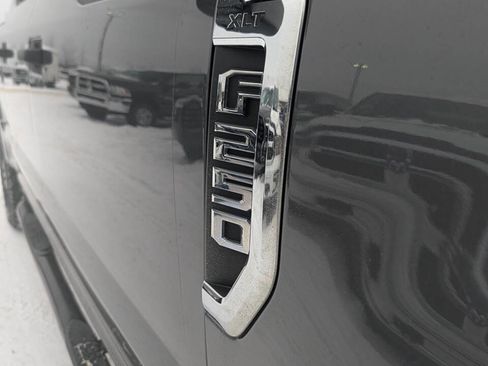 Used 2022 Ford F250 XLT image 5