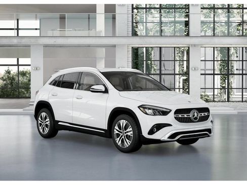 Certified 2026 Mercedes-Benz GLA 250 4MATIC image 11