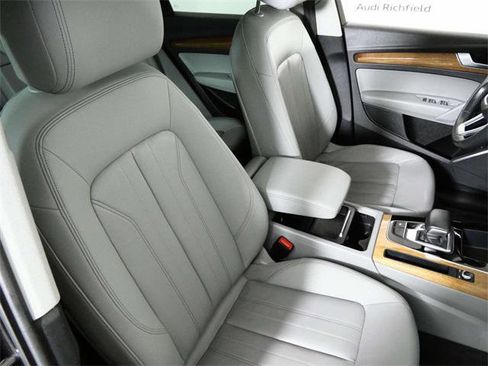 Used 2022 Audi Q5 2.0T Premium image 12