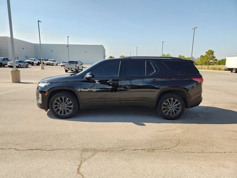 Used 2023 Chevrolet Traverse RS FWD image 4