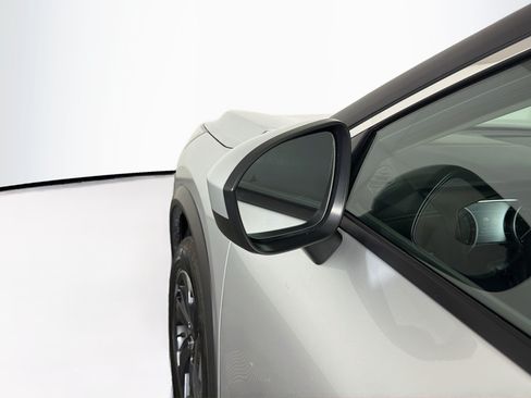 Used 2025 Nissan Rogue SV FWD image 16