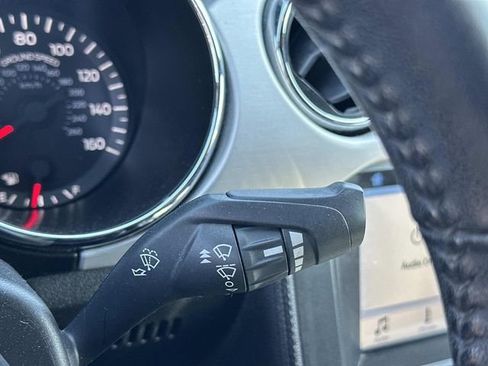 Used 2017 Ford Mustang Premium image 26