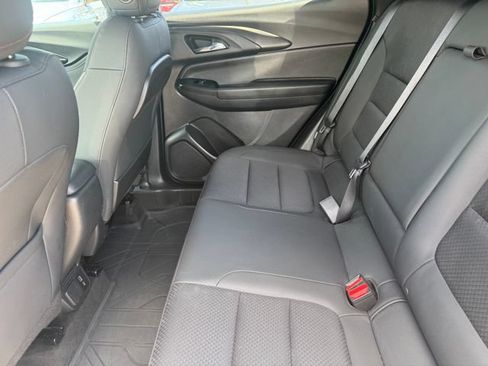 Used 2023 Chevrolet TrailBlazer RS w/ Convenience Package FWD image 27