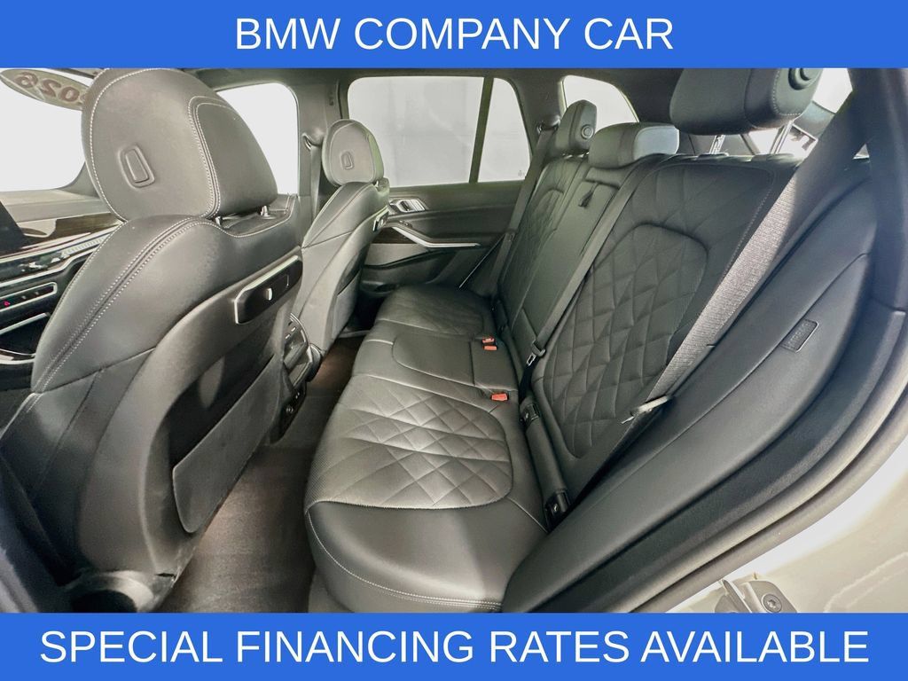 Used 2026 BMW X5 xDrive40i w/ M Sport Package AWD/4WD image 30