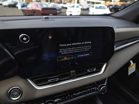 New 2026 Chevrolet Equinox LT w/ Convenience Package II image 6