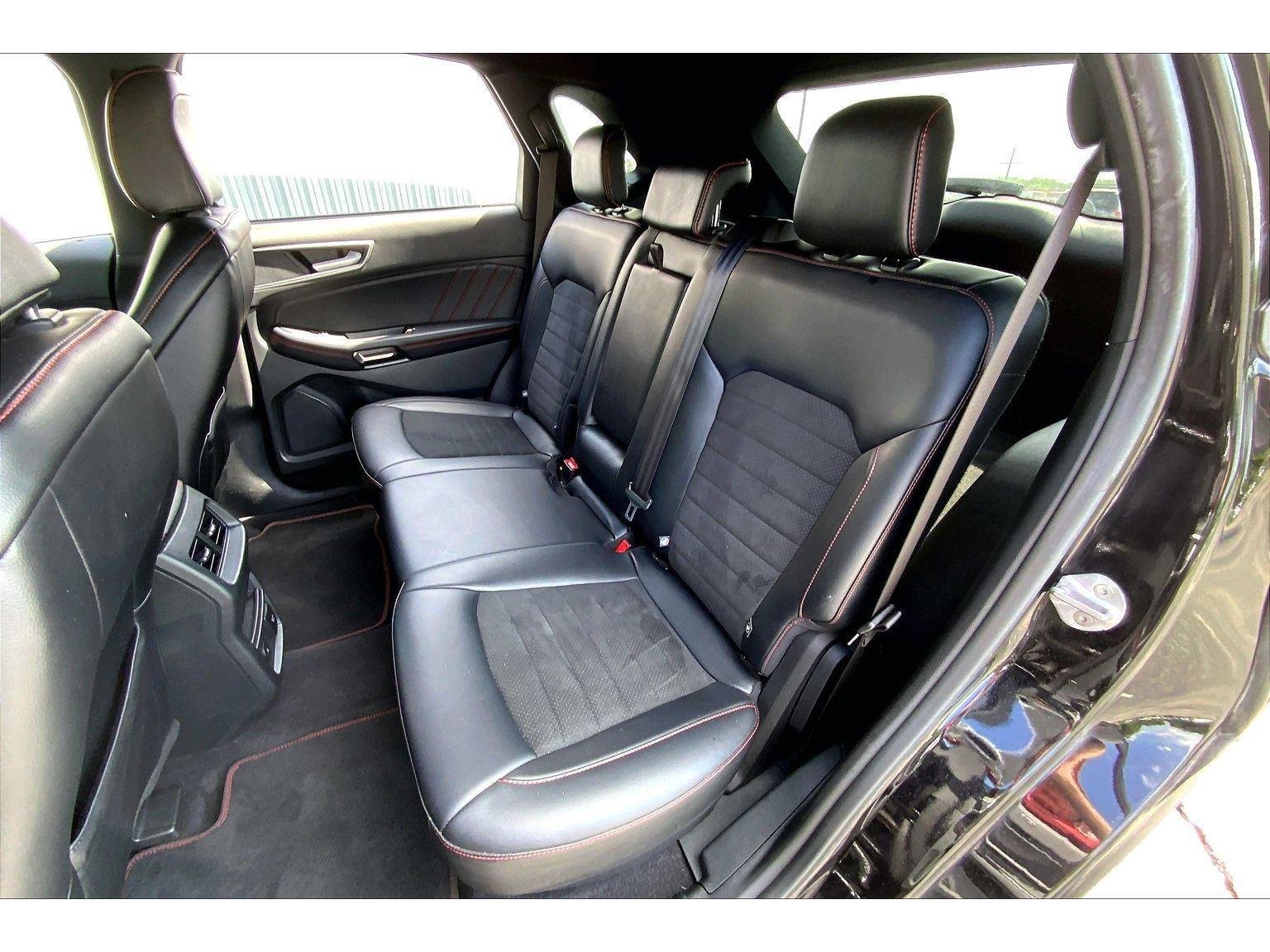 Used 2023 Ford Edge ST-Line AWD/4WD image 25