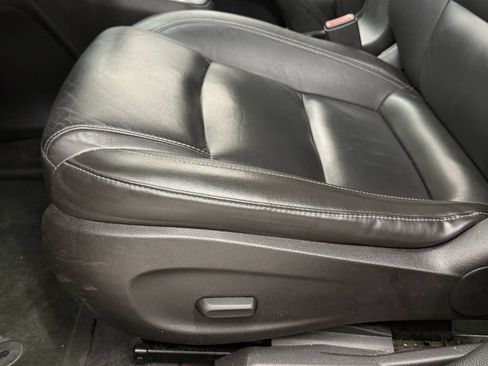 Used 2014 Chevrolet Cruze LT FWD image 13