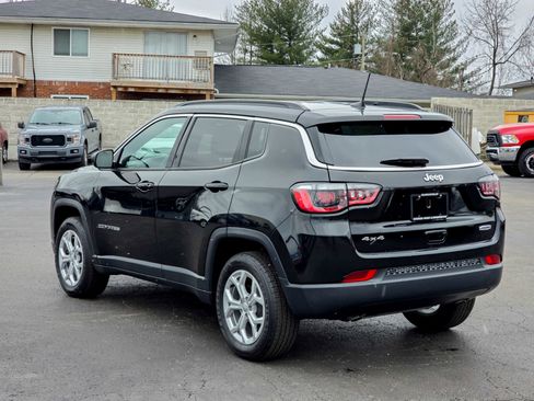 Used 2024 Jeep Compass Latitude image 15