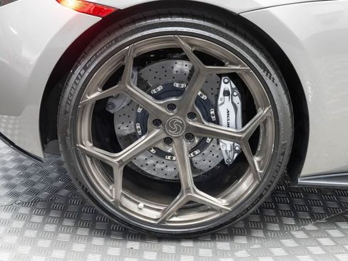 Used 2017 McLaren 570S Coupe RWD image 36