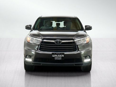 Used 2016 Toyota Highlander Limited w/ Driver Technology Package AWD/4WD image 8