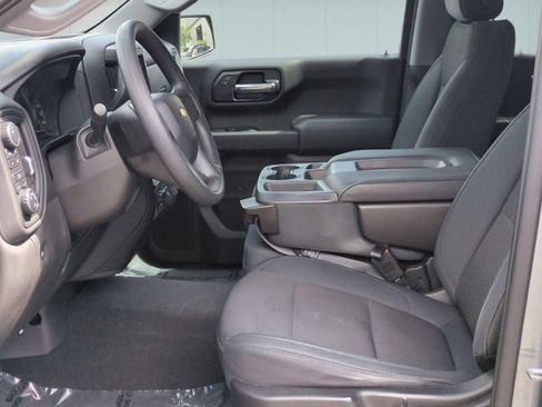 Used 2019 Chevrolet Silverado 1500 Custom w/ Custom Value Package AWD/4WD image 12