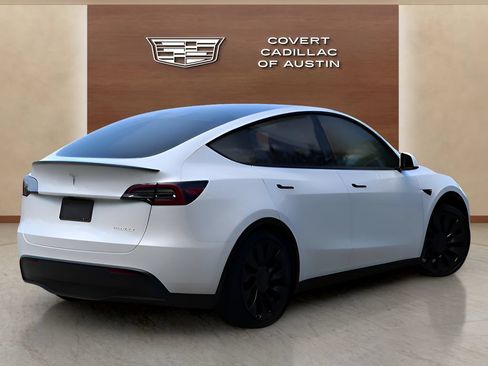 Used 2025 Tesla Model Y Performance AWD/4WD image 5