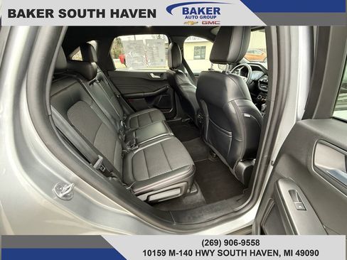 Used 2023 Ford Escape ST-Line image 10