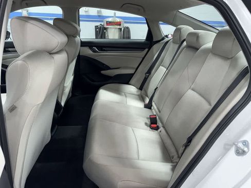 Used 2022 Honda Accord LX image 17