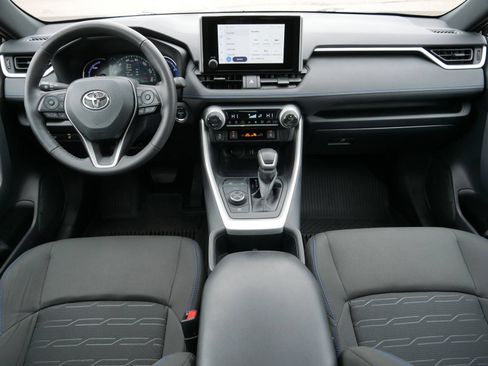Used 2024 Toyota RAV4 SE w/ Convenience Package AWD/4WD image 22
