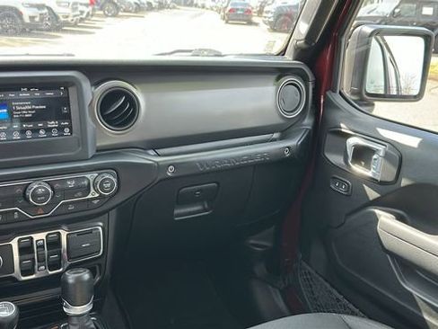 Used 2021 Jeep Wrangler Unlimited Sport image 23