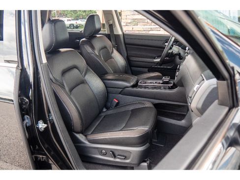 Used 2023 Nissan Pathfinder SL AWD/4WD image 14