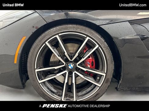 Used 2023 BMW Z4 M40i w/ Premium Package image 2