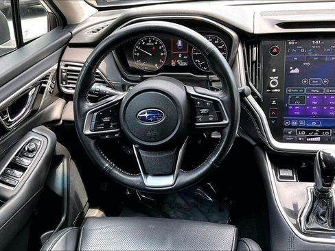 Used 2022 Subaru Outback Limited AWD/4WD image 7