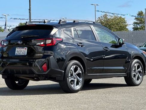 Used 2024 Subaru Crosstrek 2.0i Premium w/ Popular Package #3 AWD/4WD image 4