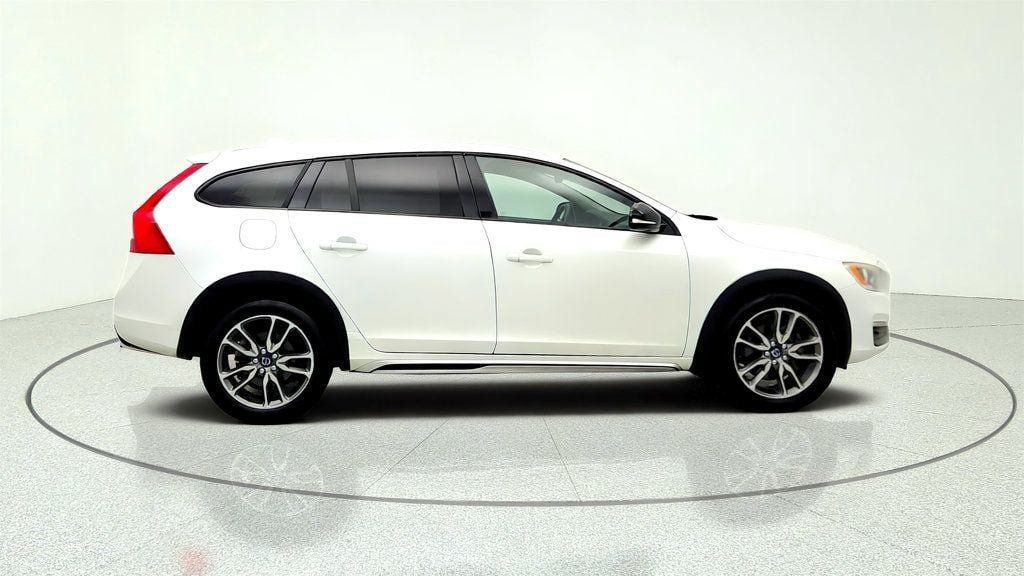 Used 2015 Volvo V60 T5 Cross Country w/ Convenience Package AWD/4WD image 4