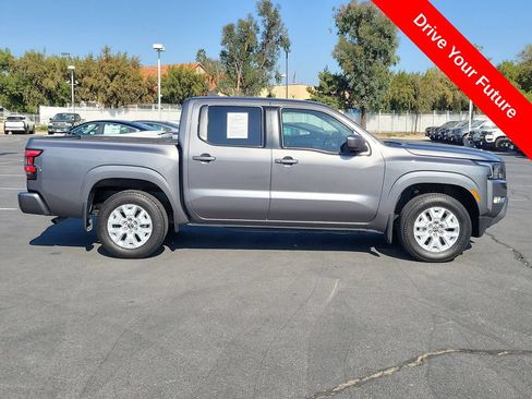 Used 2022 Nissan Frontier SV RWD image 33