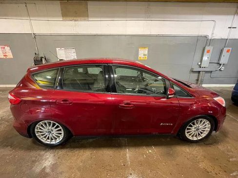 Used 2013 Ford C-MAX SE w/ Winter Pkg image 56