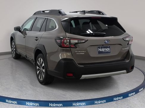 Used 2023 Subaru Outback Limited AWD/4WD image 7