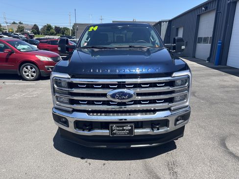 Used 2024 Ford F350 Lariat w/ Camper Package image 9