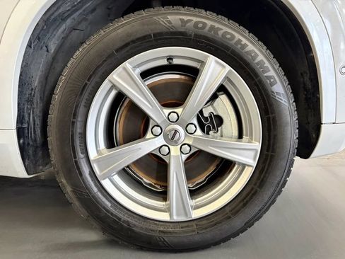 Used 2017 Volvo XC90 T5 Momentum w/ Vision Package image 56